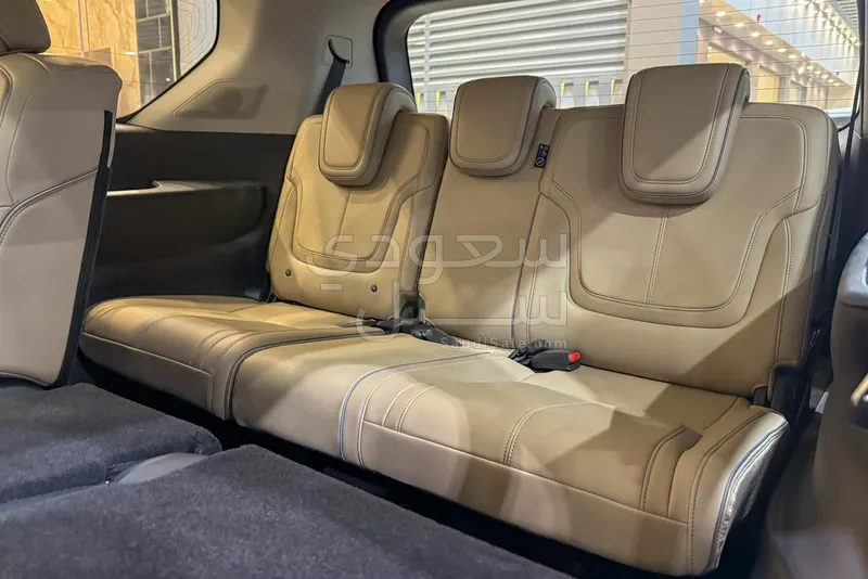 2025 انفينيتي كيو اكس 80