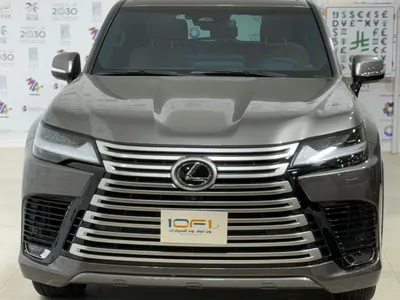 2025 لكزس إل إكس 700 اتش