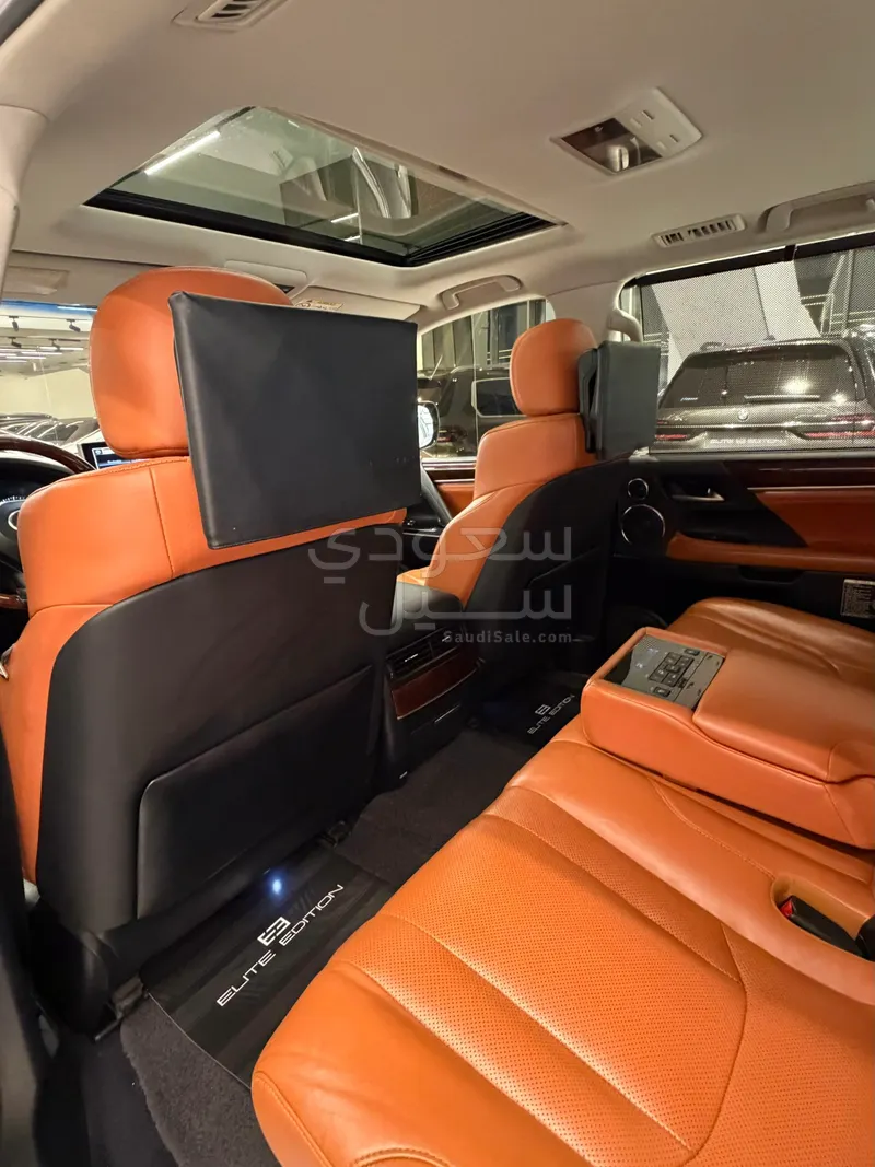 2016 لكزس إل إكس 570