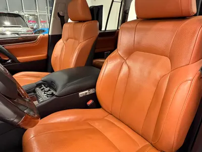 2016 لكزس إل إكس 570