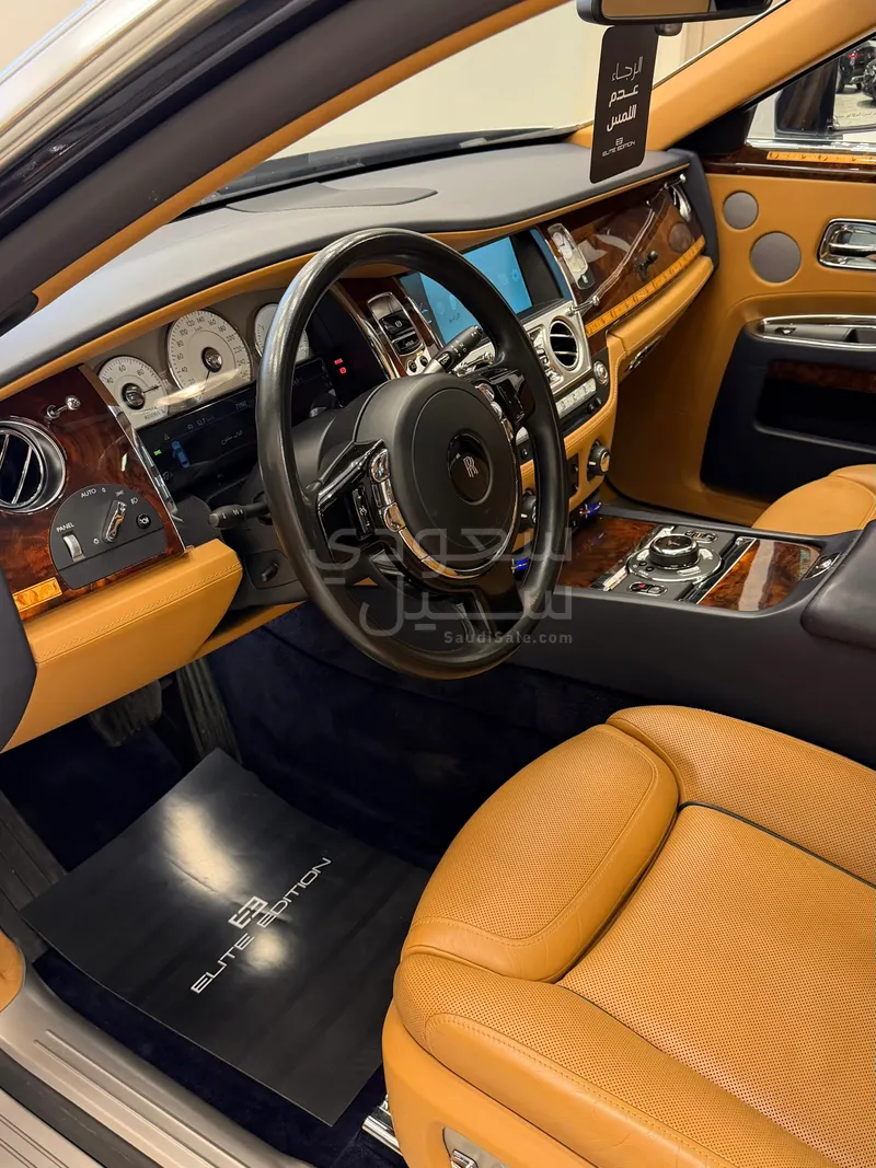 2017 رولز رويس قوست