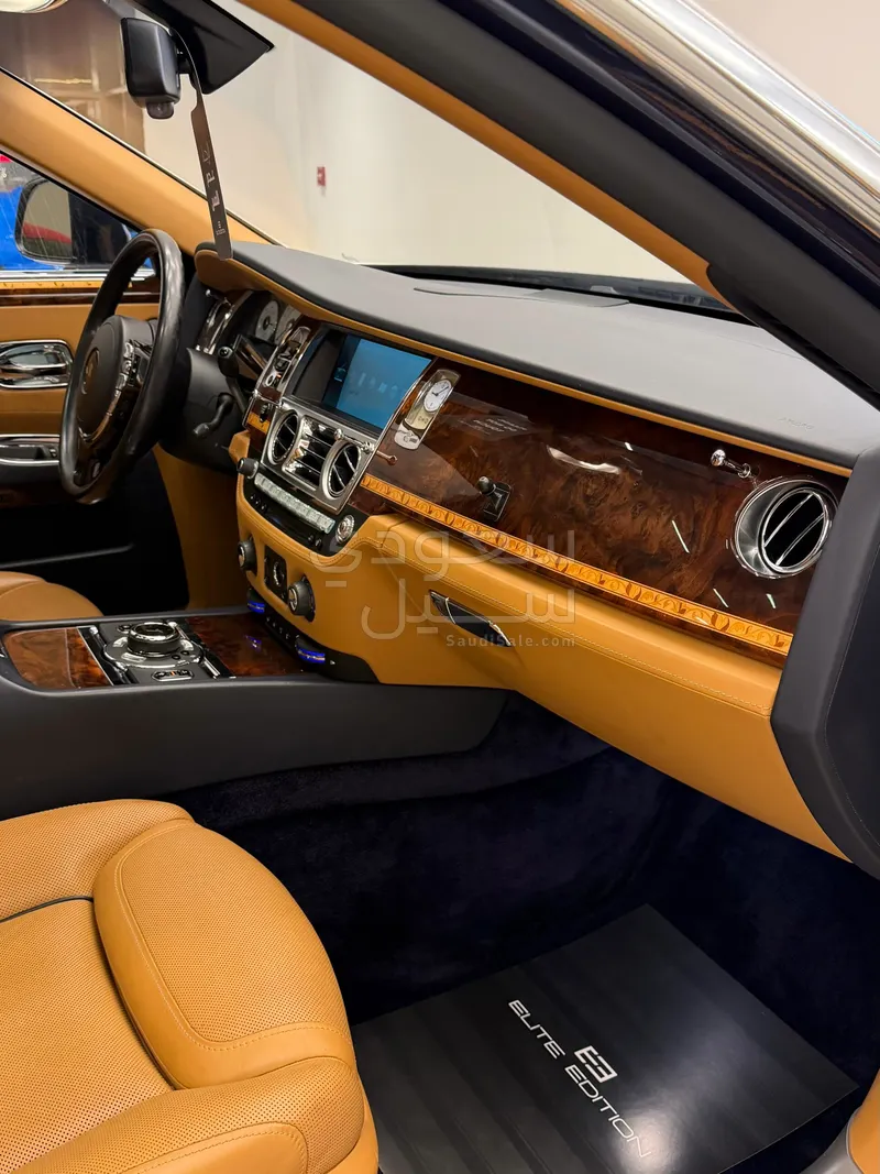 2017 رولز رويس قوست