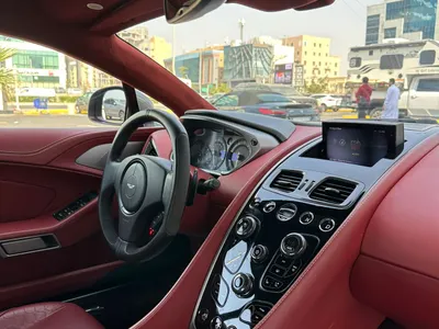 2013 استون مارتن فانكويش