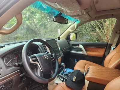 2011 تويوتا لاند كروزر جي اكس ار