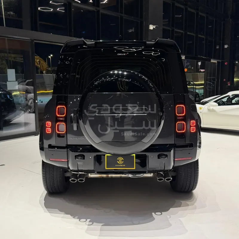 2025 Land Rover Defender X