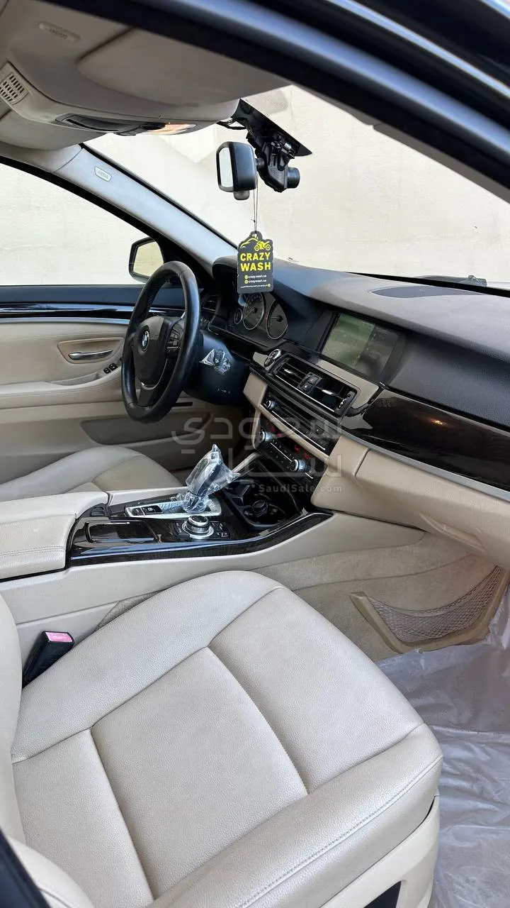 2013 بي ام دبليو الفئة الخامسة 520 أي