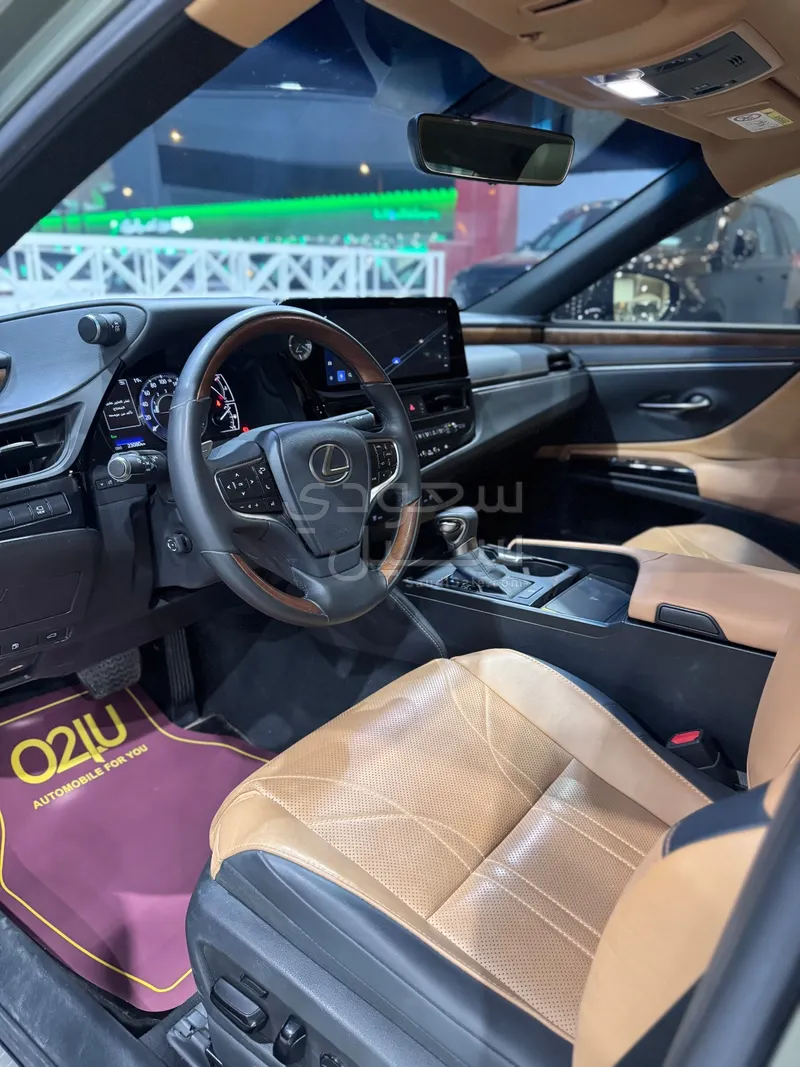 2023 Lexus ES 350