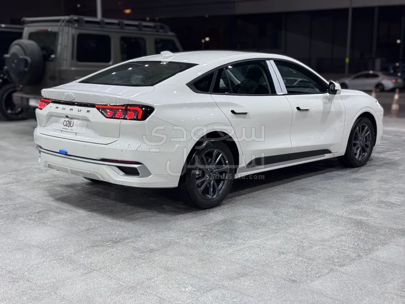 2026 Ford Taurus Trend