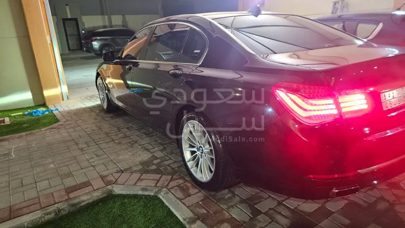 2014 بي ام دبليو الفئة السابعة 730 إل أي