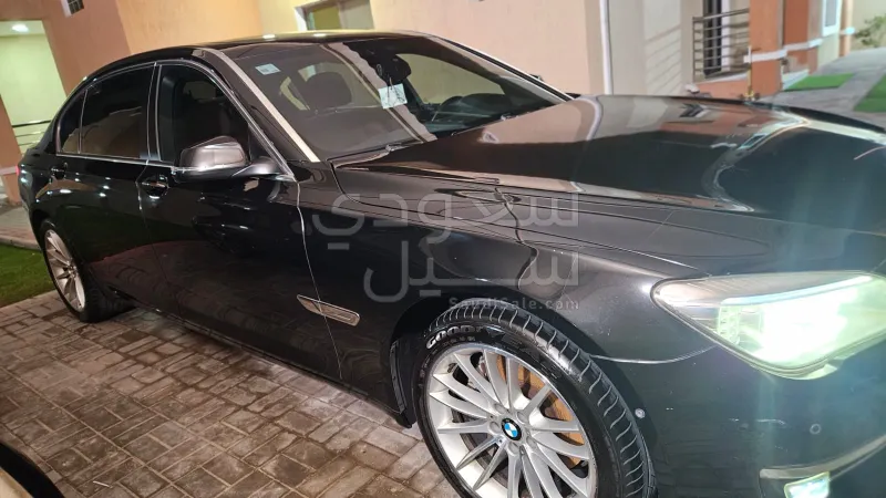 2014 بي ام دبليو الفئة السابعة 730 إل أي