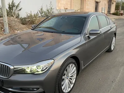 2018 بي ام دبليو الفئة السابعة 730 أي