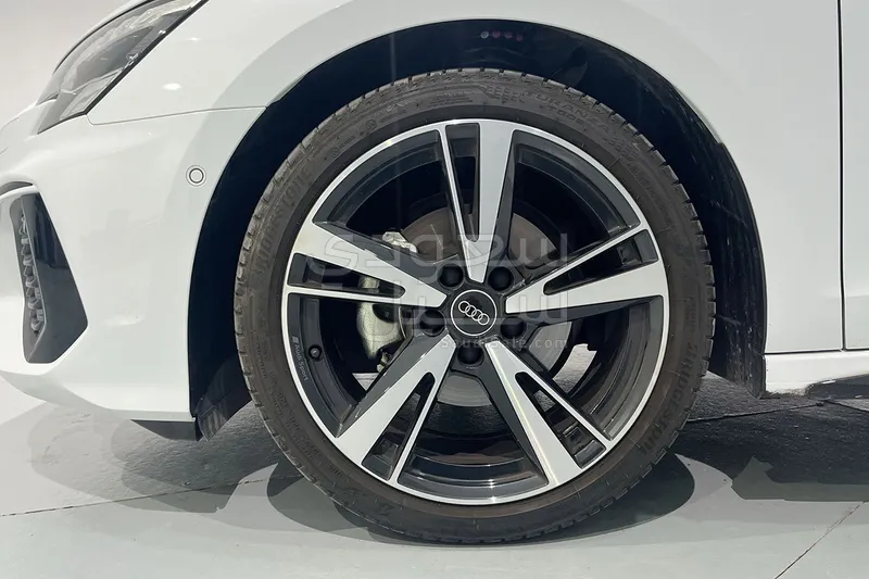 2024 اودي اي 3 30 تي اف اس اي