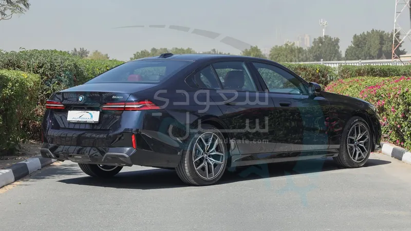 2026 بي ام دبليو الفئة الخامسة 530 أي