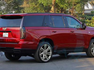 2025 كاديلاك اسكاليد سبورت