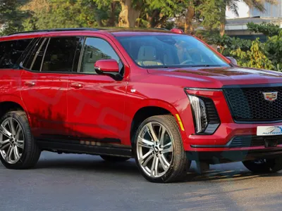 2025 كاديلاك اسكاليد سبورت