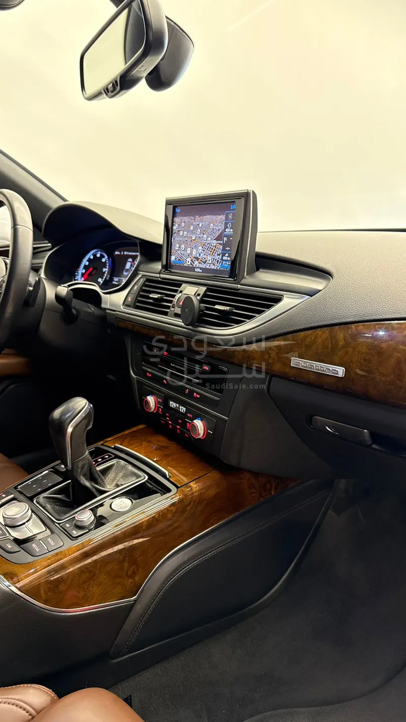 2017 اودي اي 7 35 تي اف اس اي