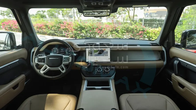 2025 لاند روفر ديفيندر اكس داينمك