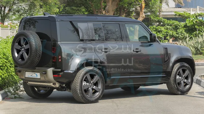 2025 لاند روفر ديفيندر اكس داينمك