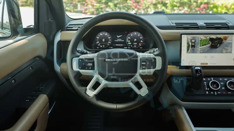 2025 لاند روفر ديفيندر اكس داينمك