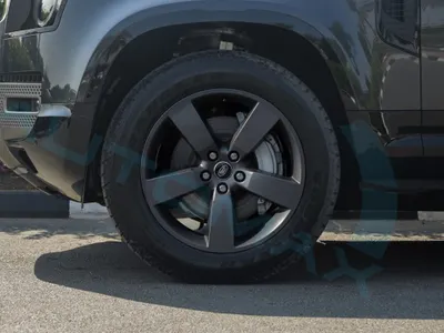 2025 لاند روفر ديفيندر اكس داينمك