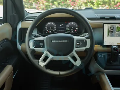 2025 لاند روفر ديفيندر اكس داينمك