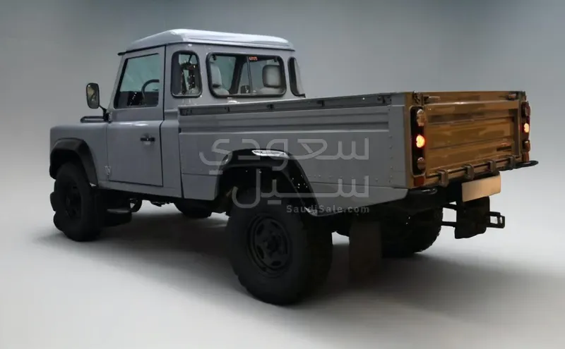 1991 لاند روفر ديفيندر 110