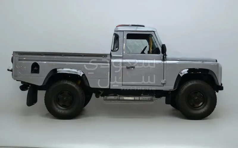1991 لاند روفر ديفيندر 110