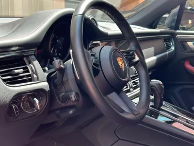 2025 بورش ماكان