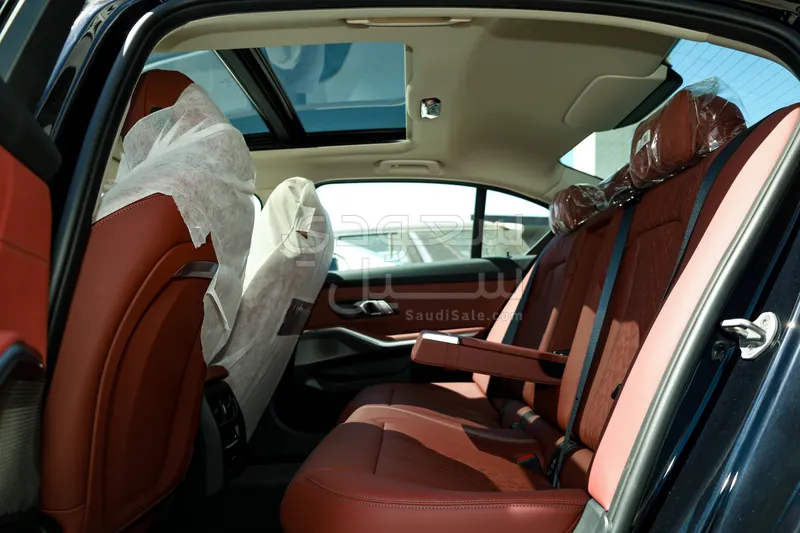 2026 بي ام دبليو الفئة الثالثة 320 أي