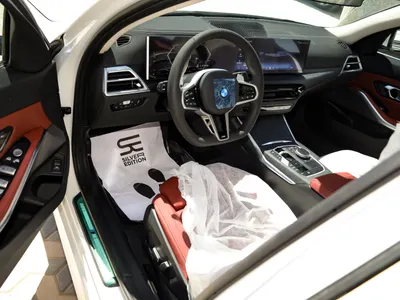 2026 بي ام دبليو الفئة الثالثة 320 أي