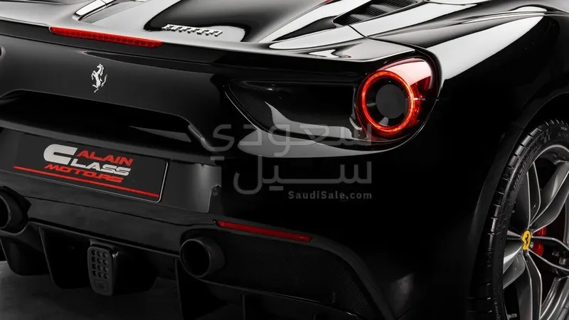 2016 فيراري 488