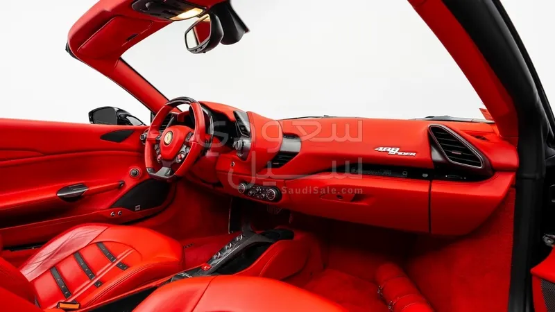 2016 فيراري 488