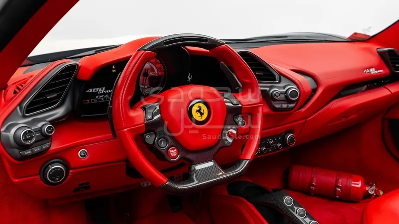 2016 فيراري 488