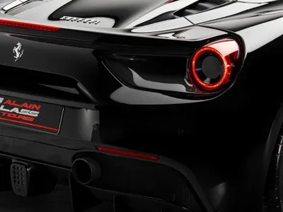 2016 فيراري 488