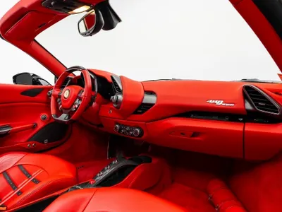 2016 فيراري 488