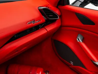 2016 فيراري 488