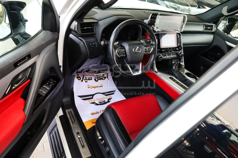 2024 لكزس إل إكس 600 إف