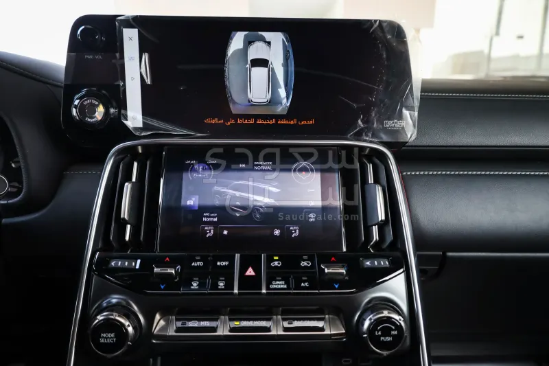 2024 لكزس إل إكس 600 إف