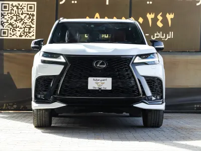 2024 لكزس إل إكس 600 إف