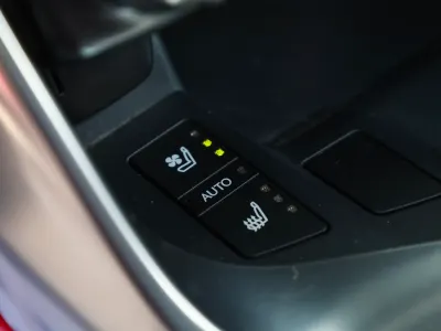 2024 لكزس إل إكس 600 إف