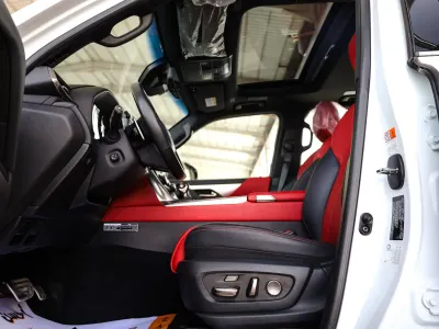 2024 لكزس إل إكس 600 إف