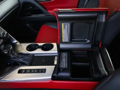 2024 لكزس إل إكس 600 إف