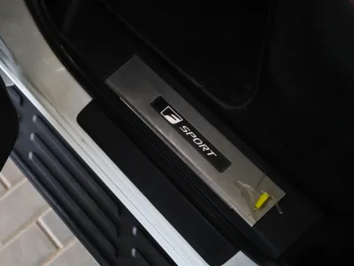 2024 لكزس إل إكس 600 إف