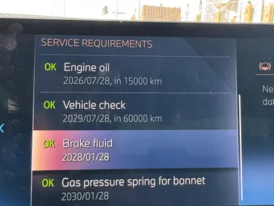 2025 بي ام دبليو الفئة الخامسة 520 أي إم كت