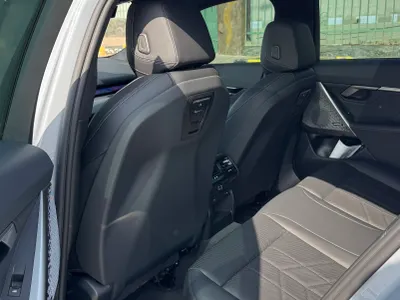 2025 بي ام دبليو الفئة الخامسة 520 أي إم كت