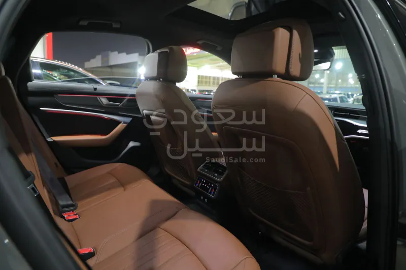 2024 اودي اي 6 40 تي اف اس اي