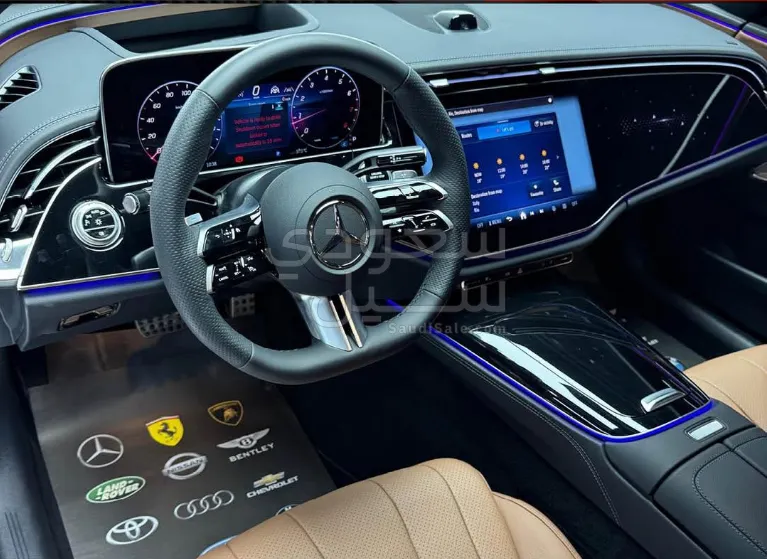 2025 مرسيدس - بنز إي 200