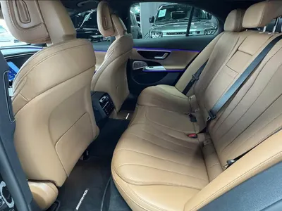 2025 مرسيدس - بنز إي 200