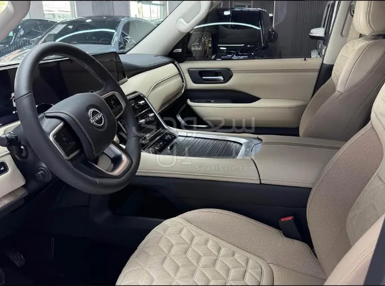 2025 نيسان ارمادا بلاتنيوم