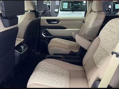 2025 نيسان ارمادا بلاتنيوم